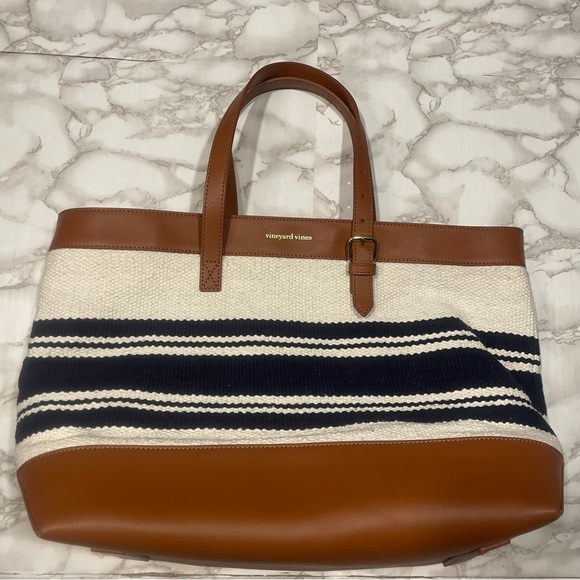 Vineyard Vines Stripe Buckle Strap Tote in Marshmallow - Picture 2 of 11